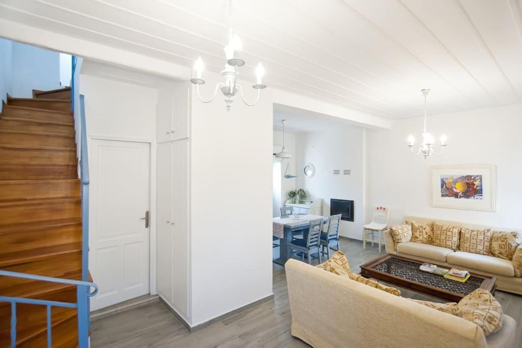 Locrihouse-Stylish Comfortable Home In Galaxídhion Zewnętrze zdjęcie